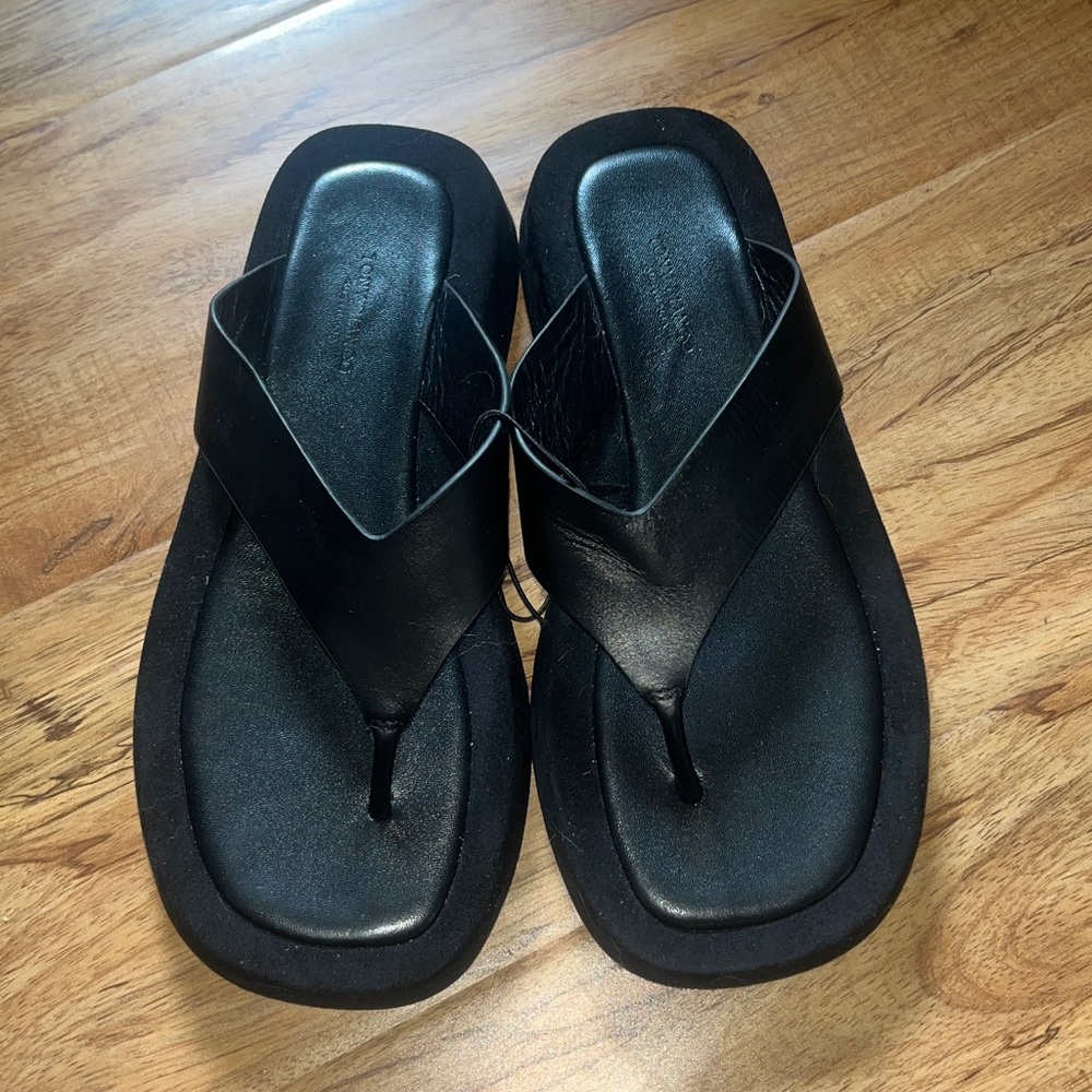 Tony Bianco Ives Flip Flop Sandals Size 8 Leather Black